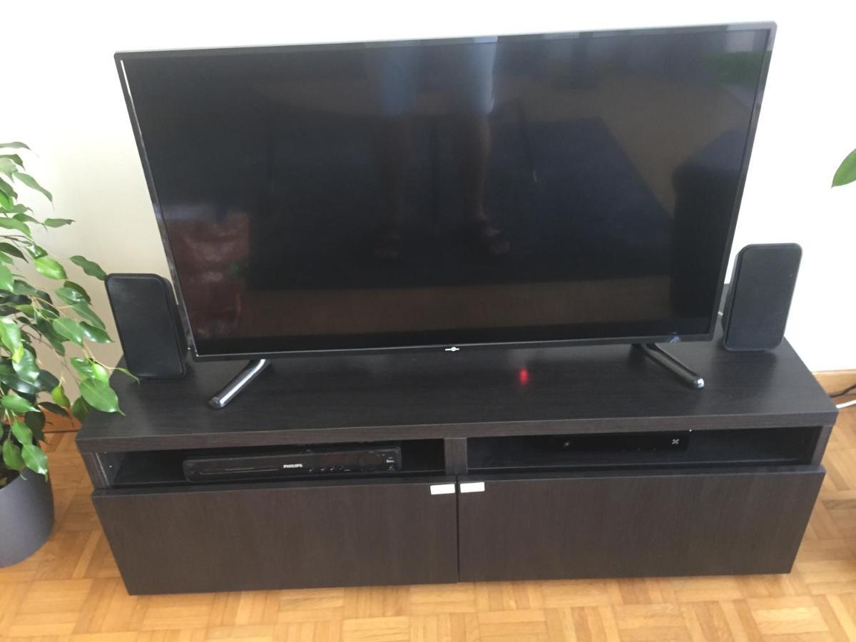 Rustig Appartement Met Zeezicht Dicht Bij Het Centrum Ostenda Esterno foto